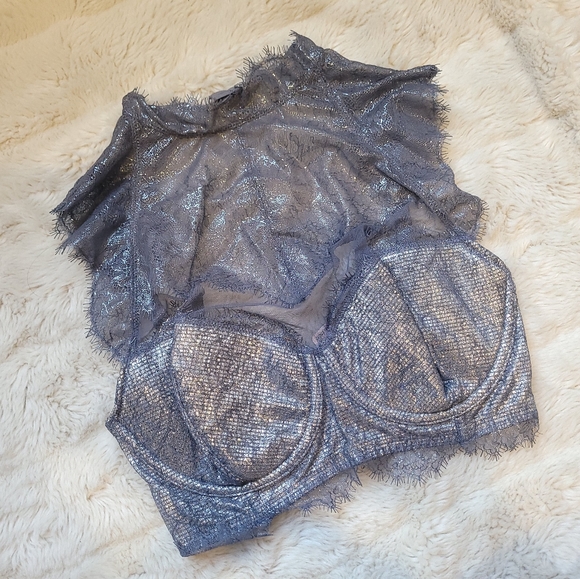 🍒NWT🍒 VS DREAM ANGELS LINED DEMI BRA - Picture 4 of 6